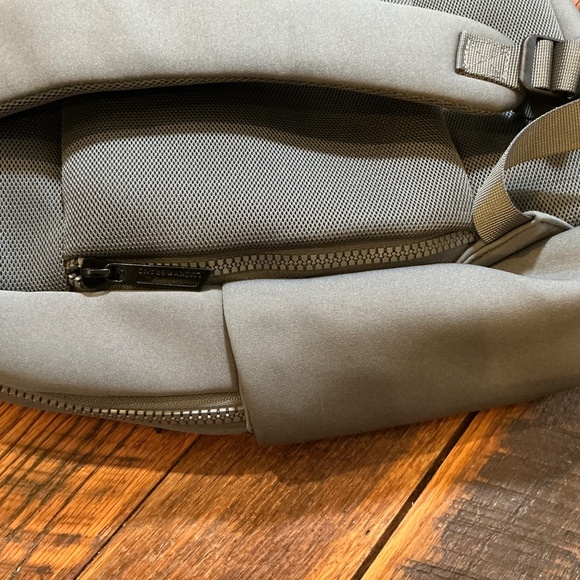 Lucky Brand Globetrotter Backpack Charcoal Gray Neoprene Water Resistant NWT - Picture 10 of 10